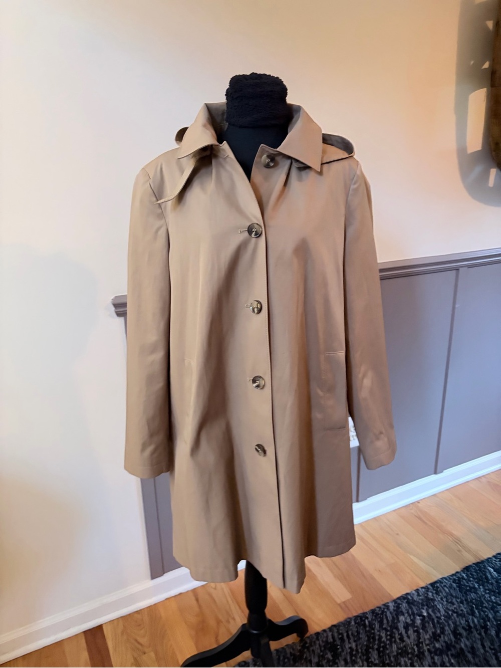 Classic Women's Ralph Lauren Tan Trench Rain Coat